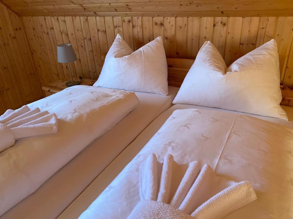 Ferienhaus Waldtraum Sankt Veit an der Glan Ngoại thất bức ảnh