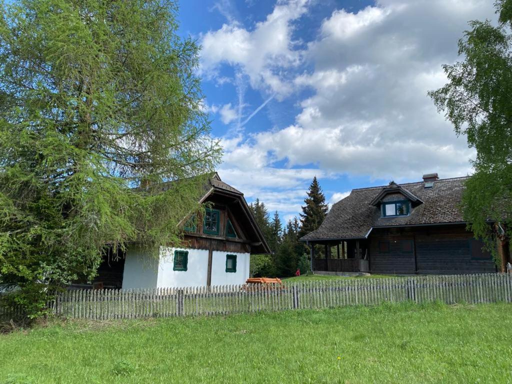 Ferienhaus Waldtraum Sankt Veit an der Glan Ngoại thất bức ảnh